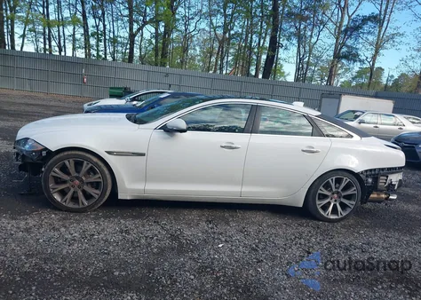 2017 Jaguar Xj z USA, uszkodzony, nr VIN SAJXJ1GD0H8W08934